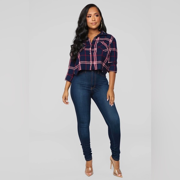 Fashion Nova Navy Blue Plaid Flannel Crop Top NWT - Picture 2 of 7